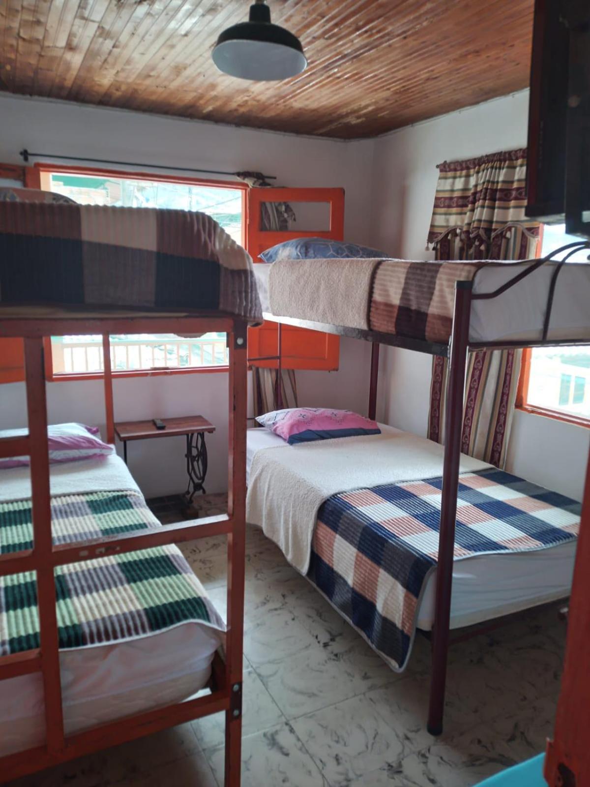 Casa De La Abuela Hostel คาร์ดิน ภายนอก รูปภาพ